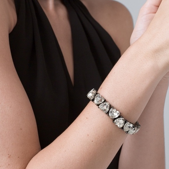 White House Black Market Jewelry - WHBM CLEAR STONE STATION STRETCH BRACELET